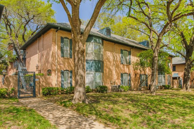 6023 E University Boulevard 204, Dallas, TX 75206