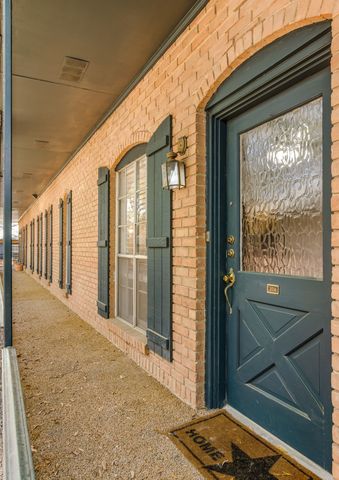 6023 E University Boulevard 204, Dallas, TX 75206