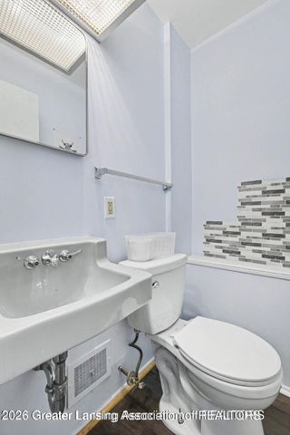 1404 Weber Drive, Lansing, MI 48912