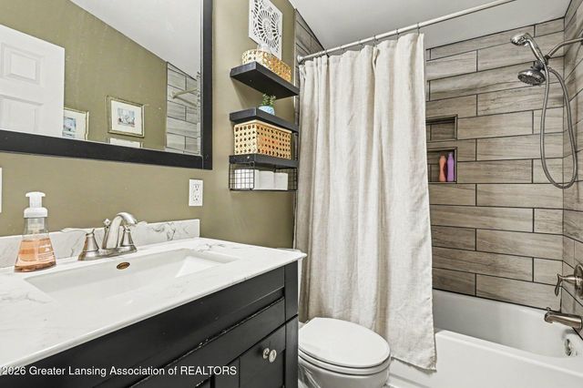 1404 Weber Drive, Lansing, MI 48912