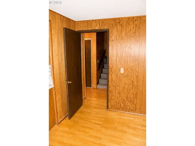 381 Ne VILLAGE SQUIRE Ave 2, Gresham, OR 97030
