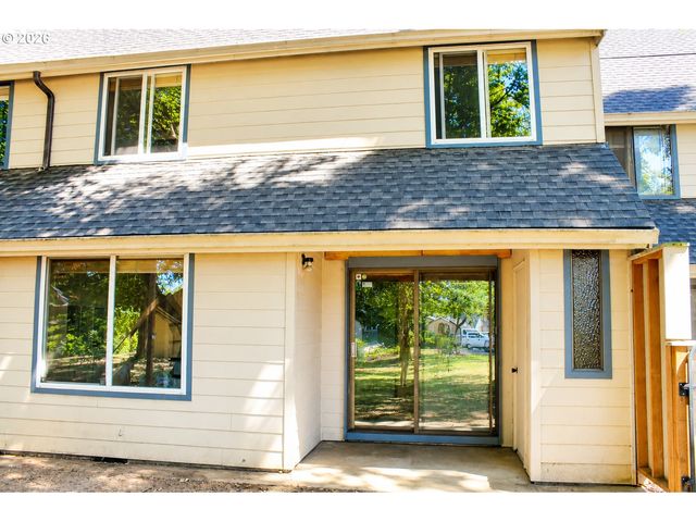 381 Ne VILLAGE SQUIRE Ave 2, Gresham, OR 97030