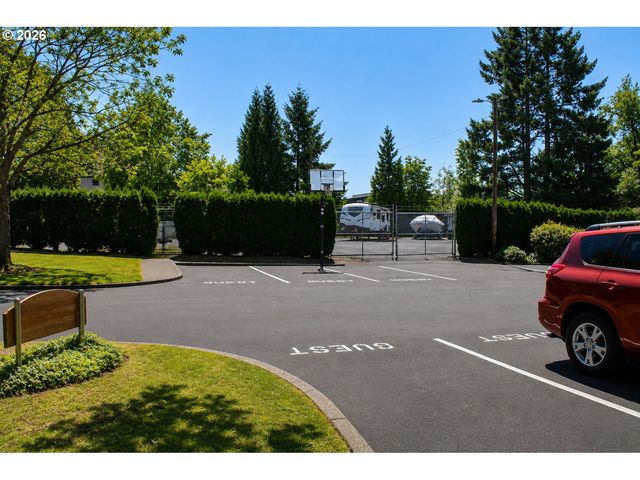 381 Ne VILLAGE SQUIRE Ave 2, Gresham, OR 97030