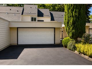 381 Ne VILLAGE SQUIRE Ave 2, Gresham, OR 97030