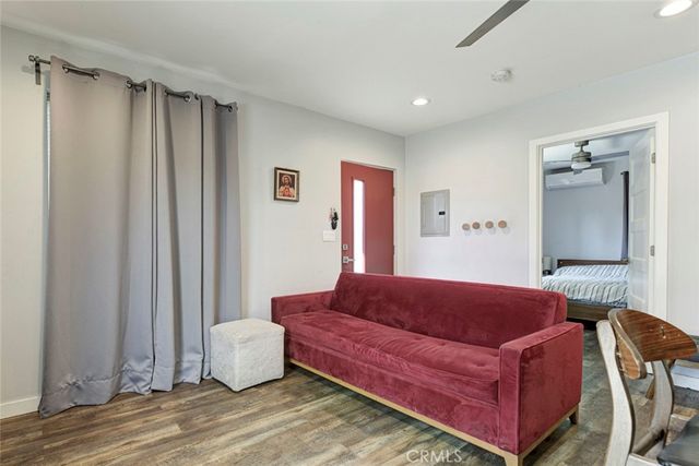 7732 Westland, North Hollywood, CA 91605