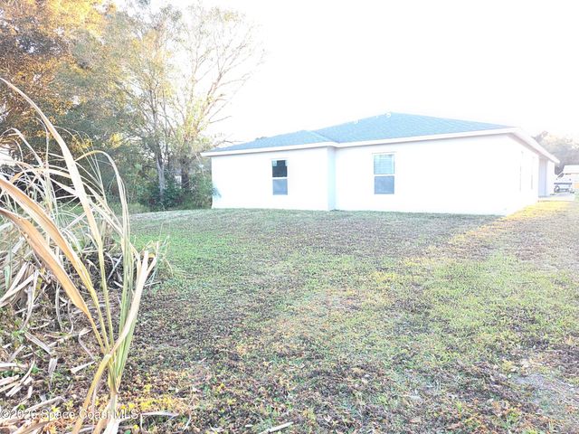 2521 Pond Street, Melbourne, FL 32901