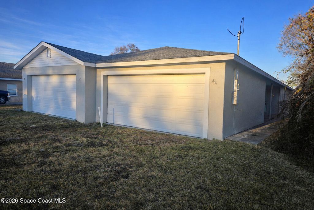 2521 Pond Street, Melbourne, FL 32901