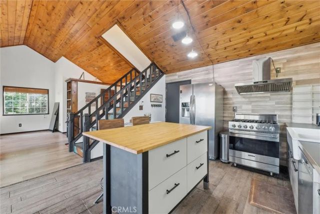 26355 Walnut Hills Dr AKA 276 Augusta Court, Lake Arrowhead, CA 92352