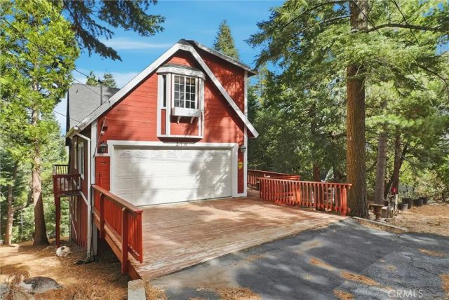 26355 Walnut Hills Dr AKA 276 Augusta Court, Lake Arrowhead, CA 92352