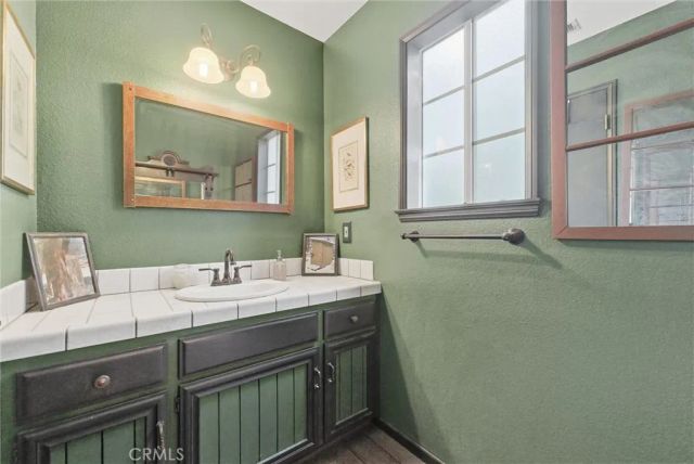 26355 Walnut Hills Dr AKA 276 Augusta Court, Lake Arrowhead, CA 92352