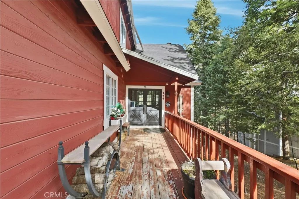 26355 Walnut Hills Dr AKA 276 Augusta Court, Lake Arrowhead, CA 92352