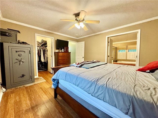 64 King Road, Catlin, NY 14902