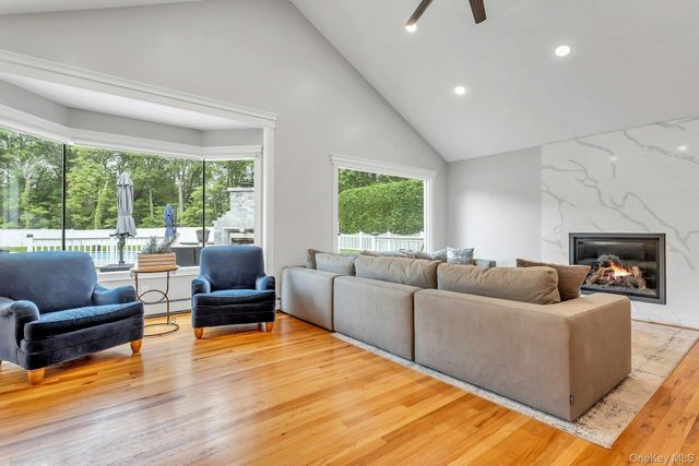 21 Buttonwood Drive, Dix Hills, NY 11746