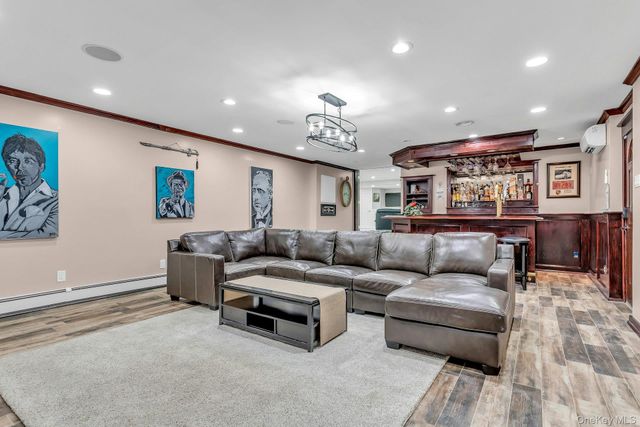 21 Buttonwood Drive, Dix Hills, NY 11746