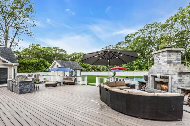 21 Buttonwood Drive, Dix Hills, NY 11746