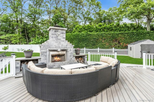 21 Buttonwood Drive, Dix Hills, NY 11746