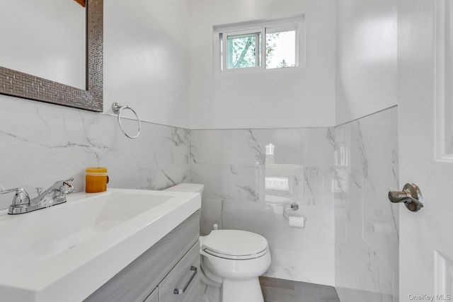 21 Buttonwood Drive, Dix Hills, NY 11746