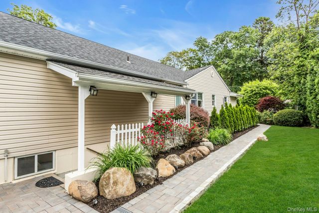 21 Buttonwood Drive, Dix Hills, NY 11746