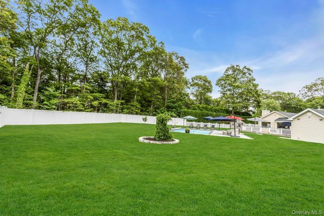 21 Buttonwood Drive, Dix Hills, NY 11746