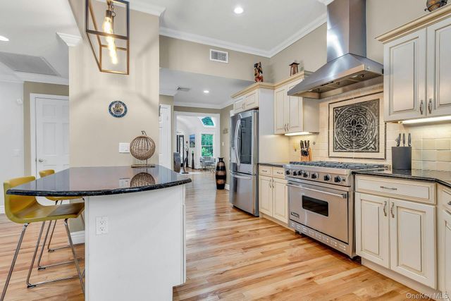 21 Buttonwood Drive, Dix Hills, NY 11746