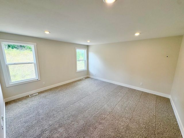 5937 Valley Point Drive Se, Caledonia Twp, MI 49316