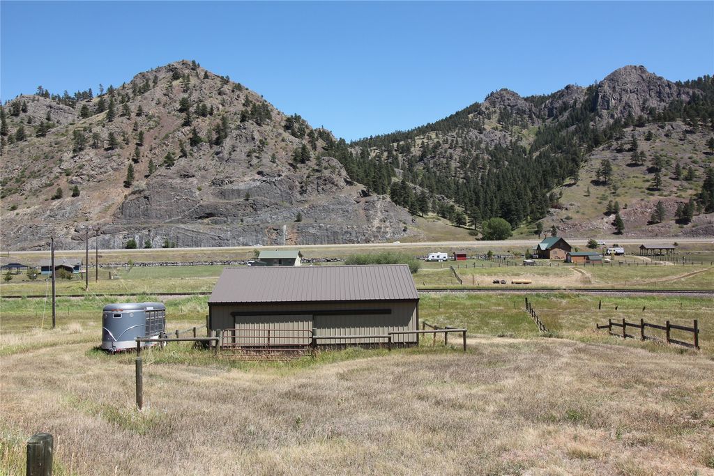 Lot 1 Block 3 Pioneer Trail Lane, Cascade, MT 59421