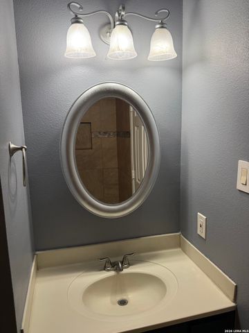 7259 Hardesty, San Antonio, TX 78250