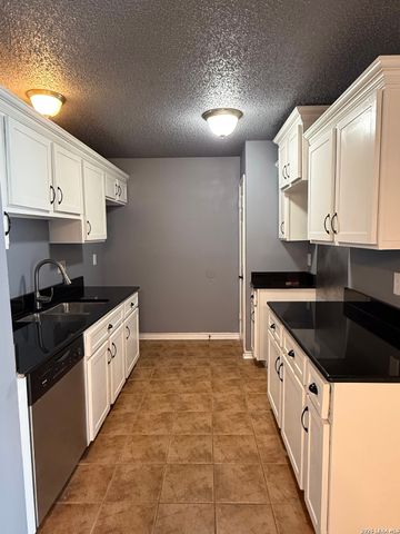 7259 Hardesty, San Antonio, TX 78250