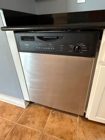 7259 Hardesty, San Antonio, TX 78250