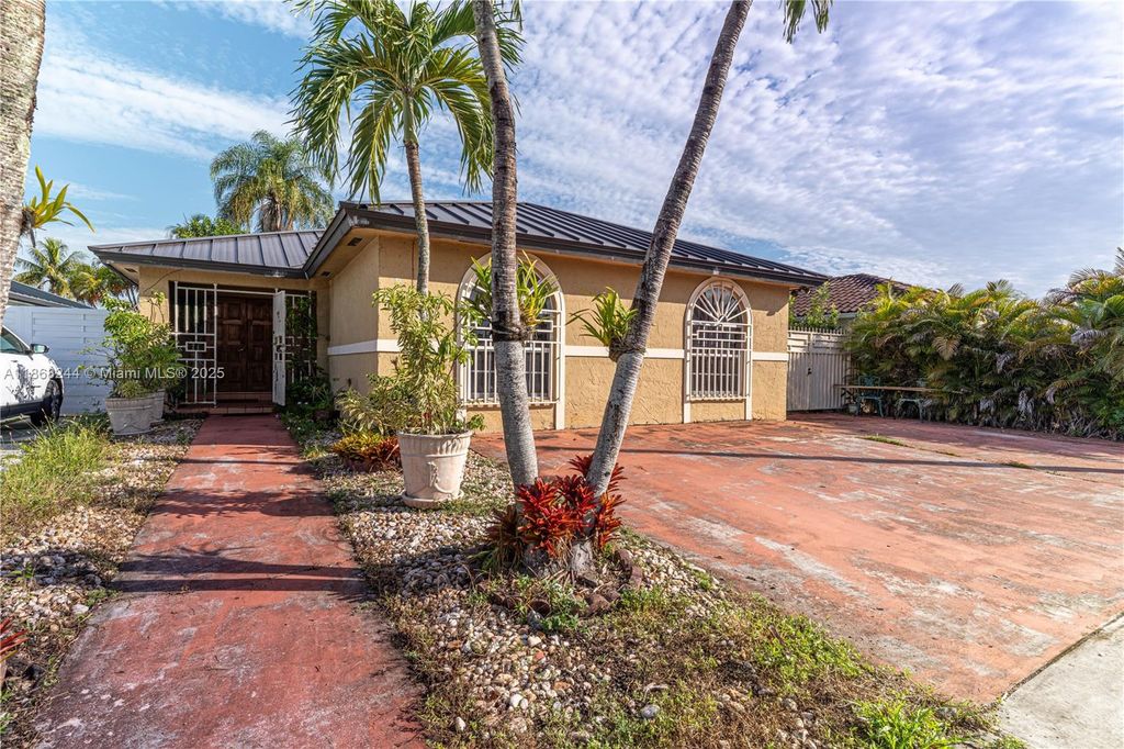14309 SW 52nd St, Miami, FL 33175