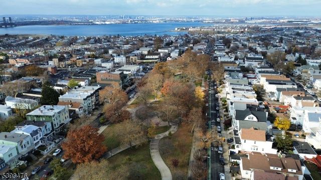 86 Bartholdi Ave, Jersey City, NJ 07305