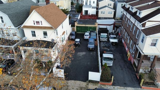 86 Bartholdi Ave, Jersey City, NJ 07305