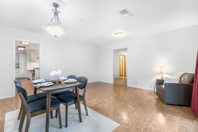 2713 Yorkshire, Sherman, TX 75092