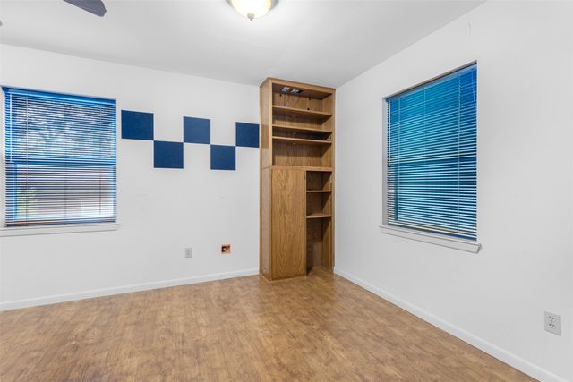 2713 Yorkshire, Sherman, TX 75092