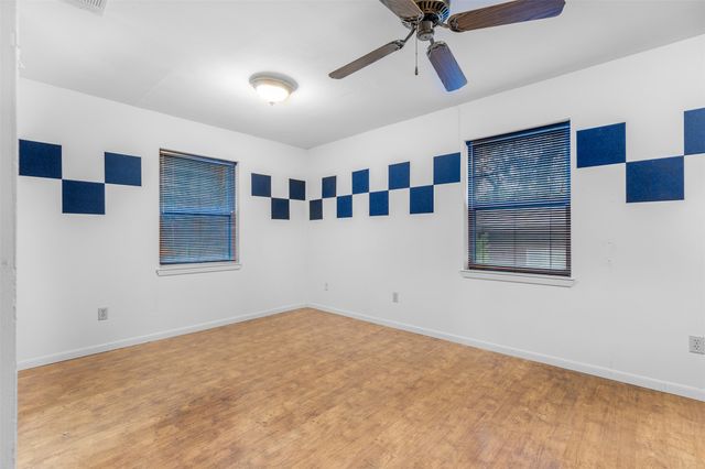 2713 Yorkshire, Sherman, TX 75092