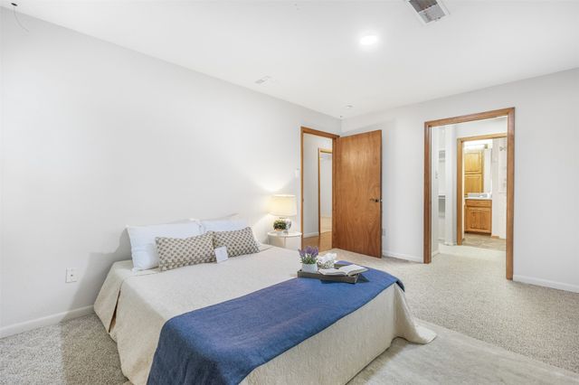 2713 Yorkshire, Sherman, TX 75092