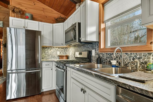 756 Mining Gap Conn, Young Harris, GA 30582