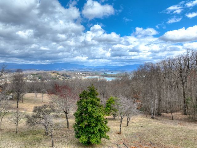 756 Mining Gap Conn, Young Harris, GA 30582