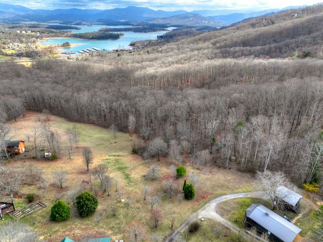 756 Mining Gap Conn, Young Harris, GA 30582