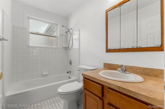 9624 Nathaline, Redford, MI 48239