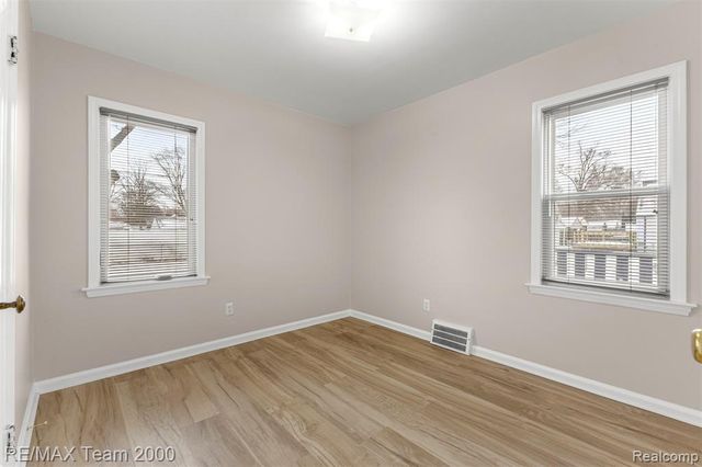 9624 Nathaline, Redford, MI 48239