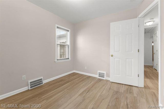 9624 Nathaline, Redford, MI 48239