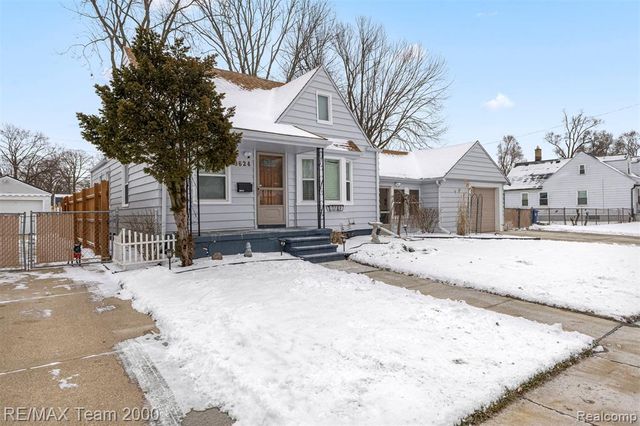 9624 Nathaline, Redford, MI 48239