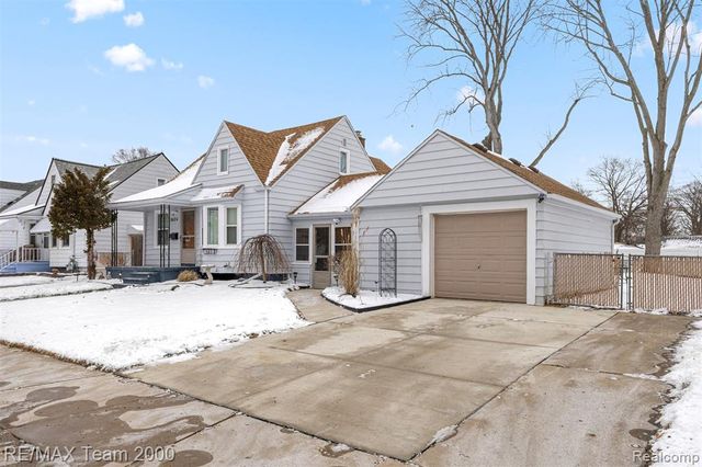 9624 Nathaline, Redford, MI 48239