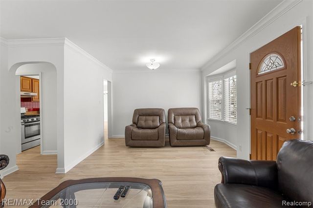 9624 Nathaline, Redford, MI 48239