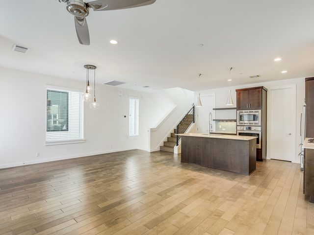 2301 Bluebonnet LN 12, Austin, TX 78704