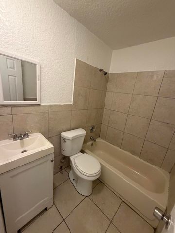 1309 NW 2nd Avenue 3, Pompano Beach, FL 33060