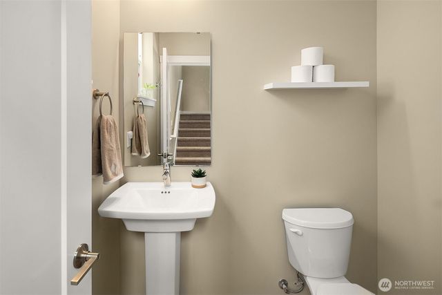 22928 80th Park West, Edmonds, WA 98026