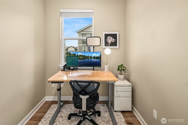 22928 80th Park West, Edmonds, WA 98026