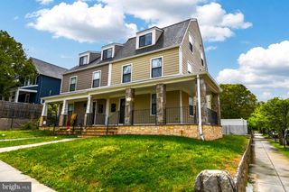 901 LAWRENCE ST NE, Washington, DC 20017